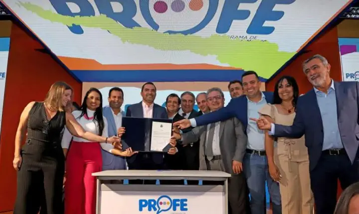 Além da data-base, Wanderlei anuncia reajuste de 11% para professores efetivos e contratados