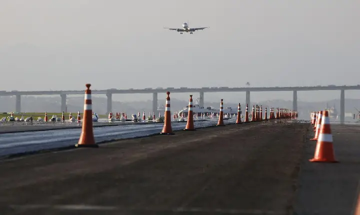 Senado aprova prorrogação de regras para reembolso de passagens aéreas